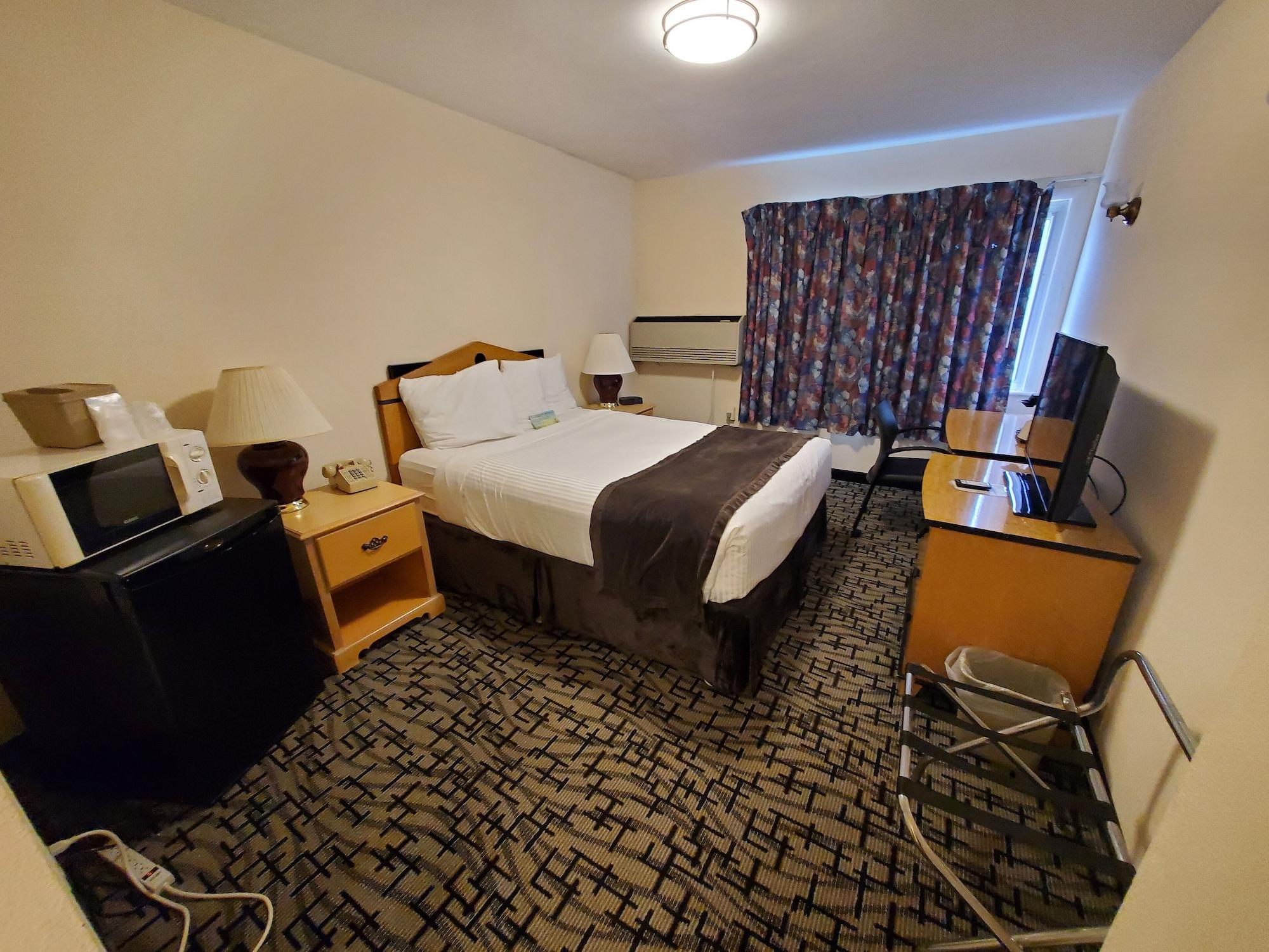 Groton Inn & Suites Extérieur photo